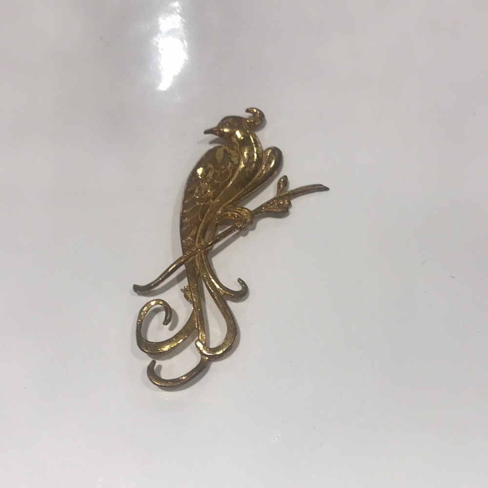 Rare vintage Miriam Haskell peacock brooch - gold tone